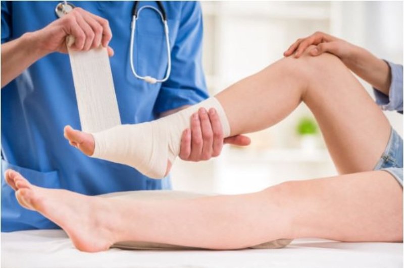 Gãy chân là điều mà không ai mong muốn gặp phải