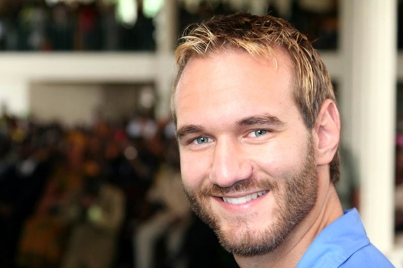 Cặp số đề 09 - 72 sẽ giúp bạn lãi lớn khi mộng thấy Nick Vujicic đang đi du lịch.